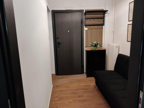 Renovated appartment near Metro — 4-Star Luxury Hotel in Athens, Greece
