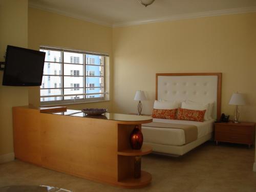 Westover Arms Hotel - photo 3