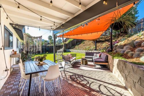Echo by Coast to Cactus Family Friendly Home — 4-Star Luxury Hotel in La Mesa, United States