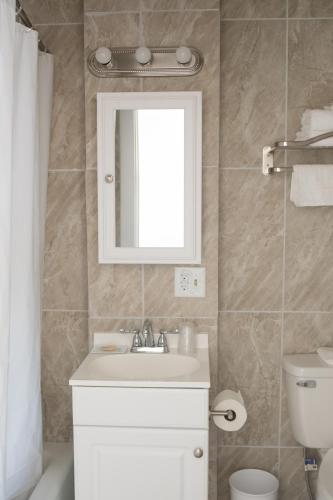 Windsor Court - photo 14