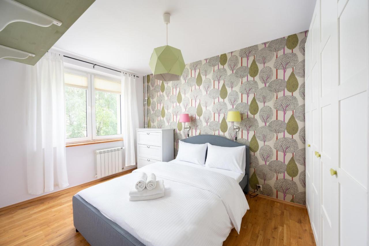 Woronicza 42 Standard Apartment by BookingHost — 4-Star Luxury Hotel in Warsaw, Poland