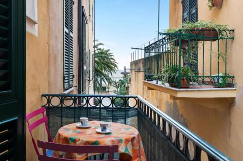 Serenella a Due Passi Dal Mare Posizione Centralissima Spiagge E Sentieri a Portata di Mano — 4-Star Luxury Hotel in Finale Ligure, Italy