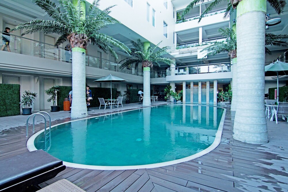 ZEN Rooms Basic Sunset Road Boutique Hotel - last minute hotel in Kuta