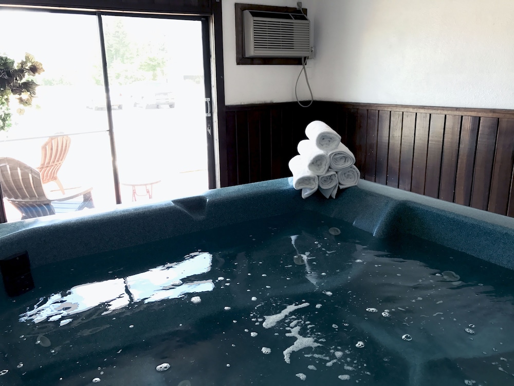 Fairbridge Inn & Suites Sandpoint - photo 30