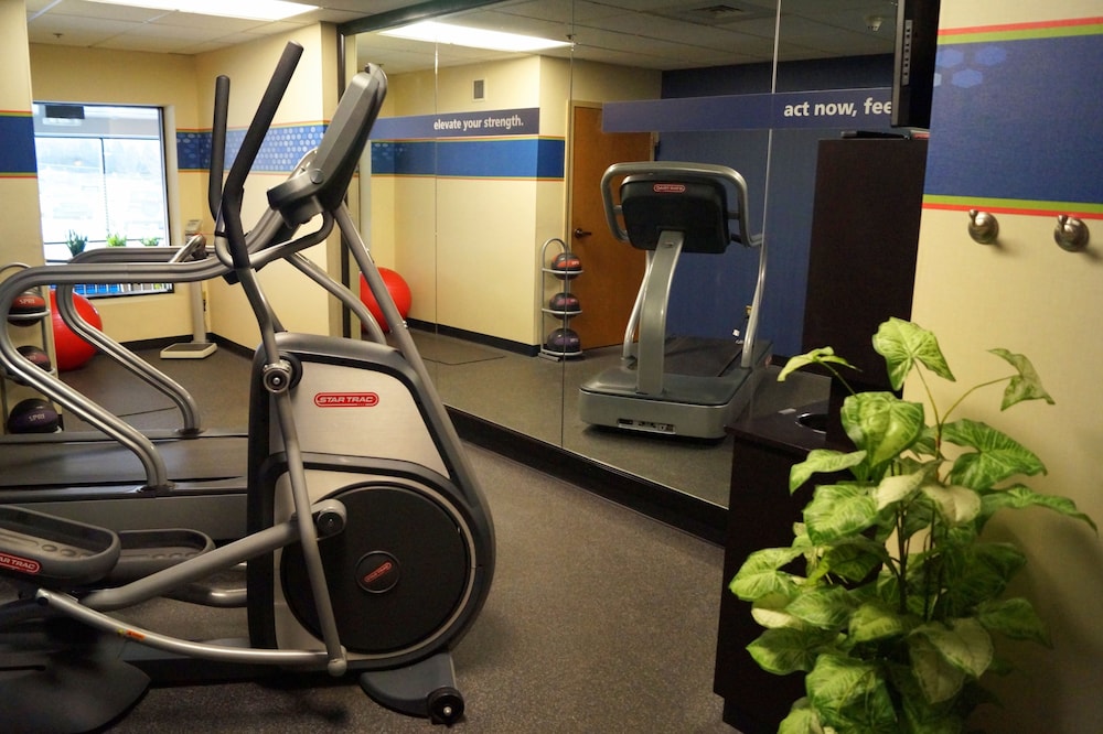 Hampton Inn Altoona - photo 26