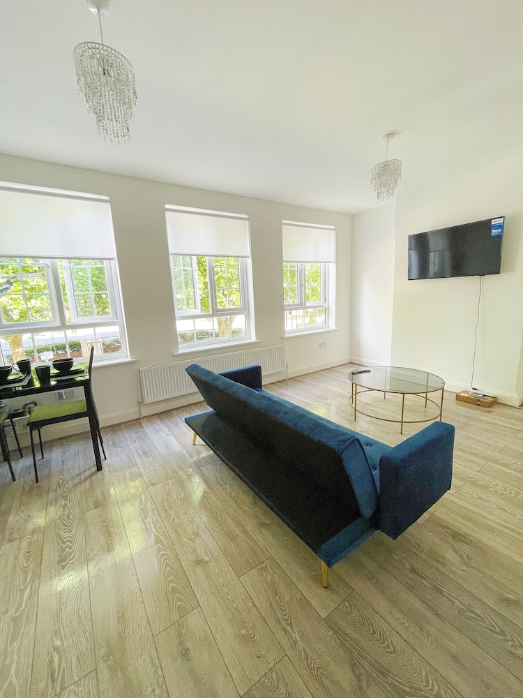 Immaculate 1 Bed Apartment In Orpington 17132169 — Orpington