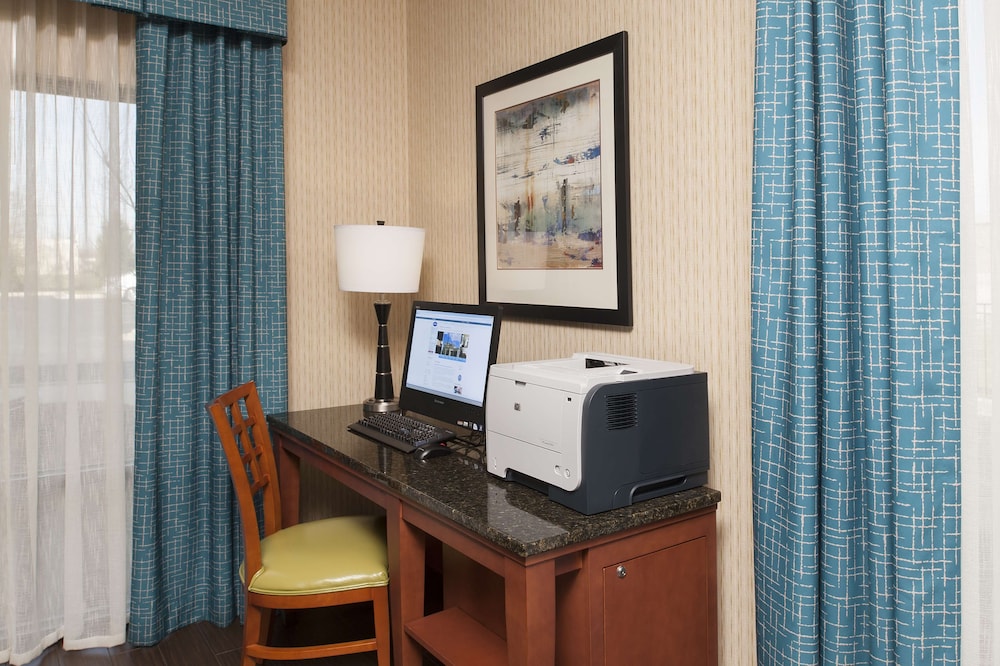 Hampton Inn Jacksonville - photo 19