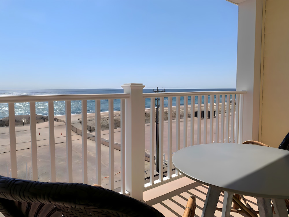 The Hotel Maria - photo 77