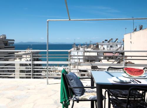 Wonder Apartment over the Sea — 4-Star Luxury Hotel in Athens, Greece