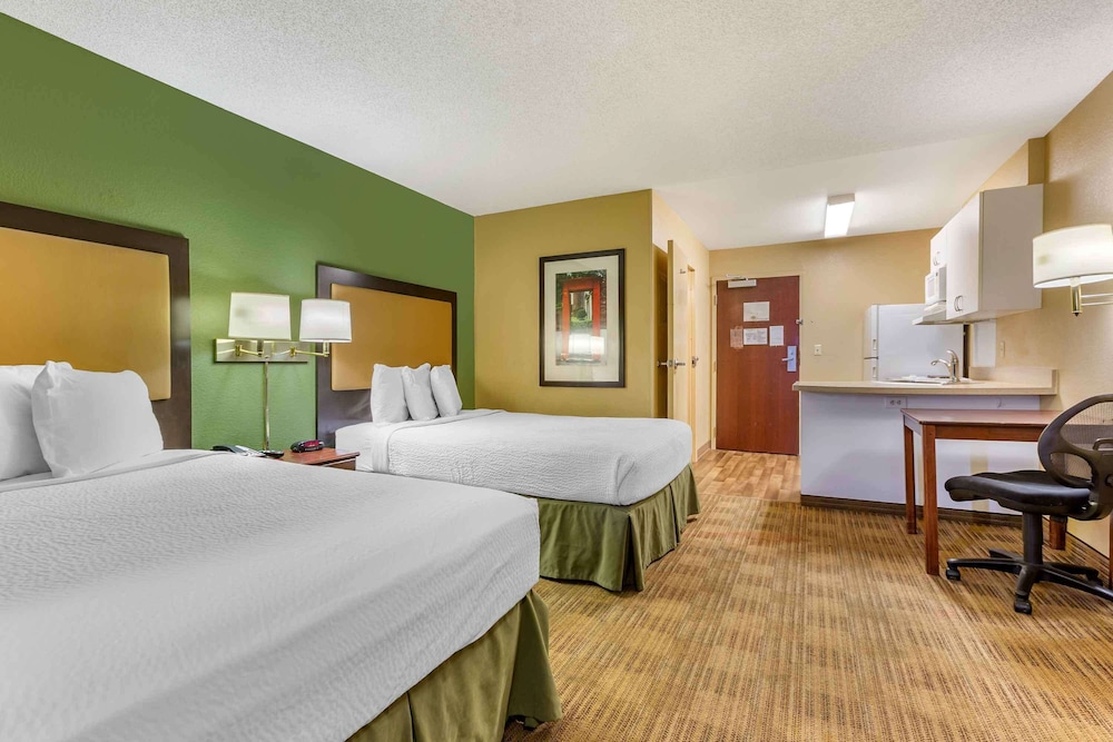 Extended Stay America Select Suites Phoenix Deer Valley - photo 11