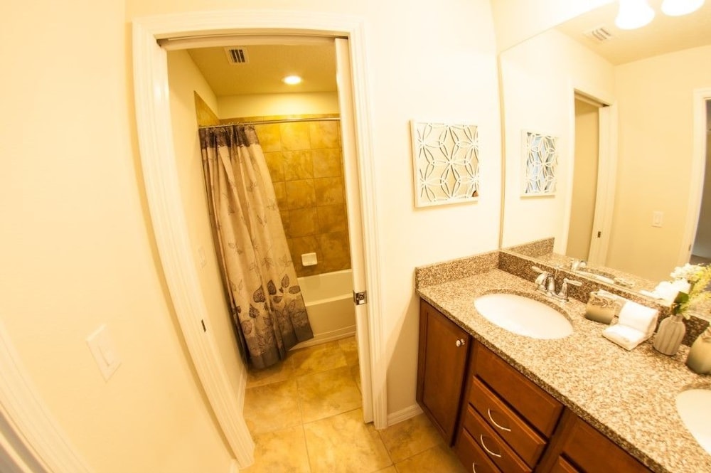 Fd88884 Windsor At Westside Resort 5 Bed 4.5 Baths Townhouse - photo 25