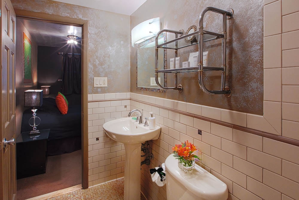 The Roxbury - photo 196