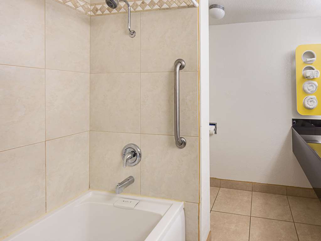 Motel 6 Gold Beach - photo 12