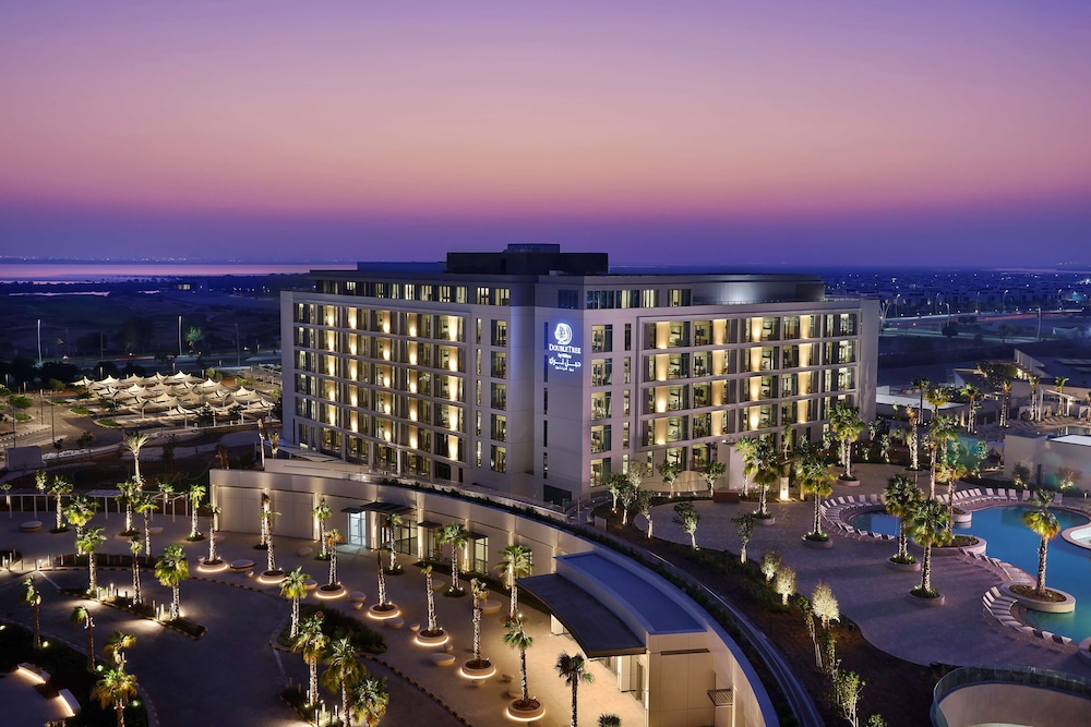 Doubletree By Hilton Abu Dhabi Yas Island Residences in Abu Dhabi, United Arab Emirates