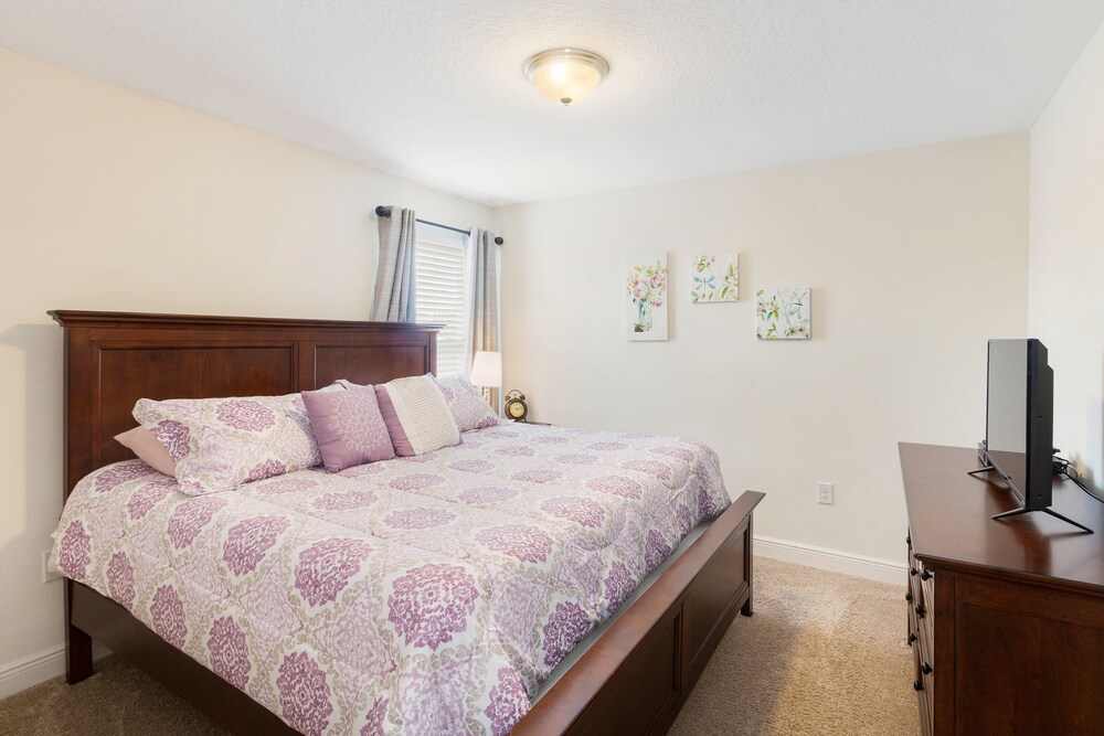 6 Bedrooms 5 Bathrooms Solterra 4193 Od - photo 12