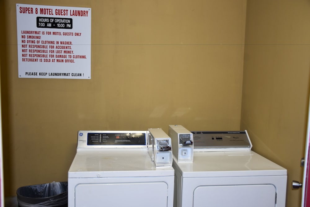 Super 8 by Wyndham Tifton - photo 37