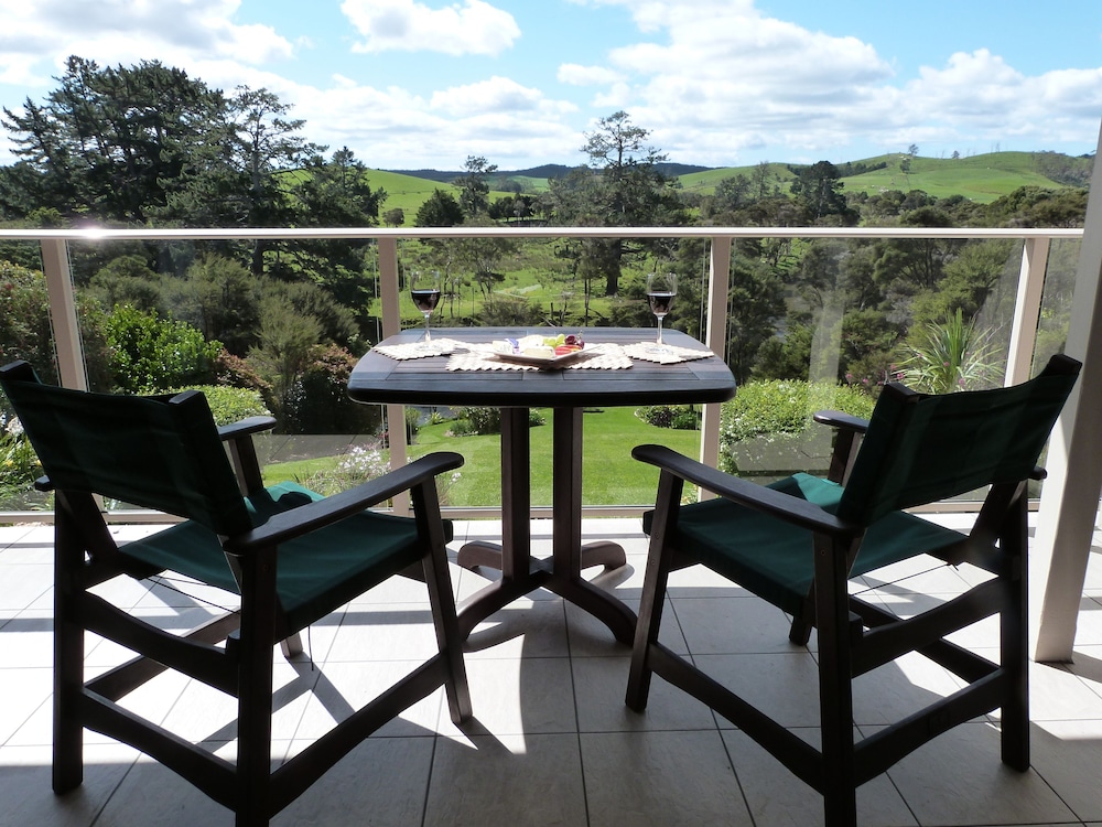 Morepork Riverside Lodge — 4-Star Luxury Hotel in Kerikeri, New Zealand