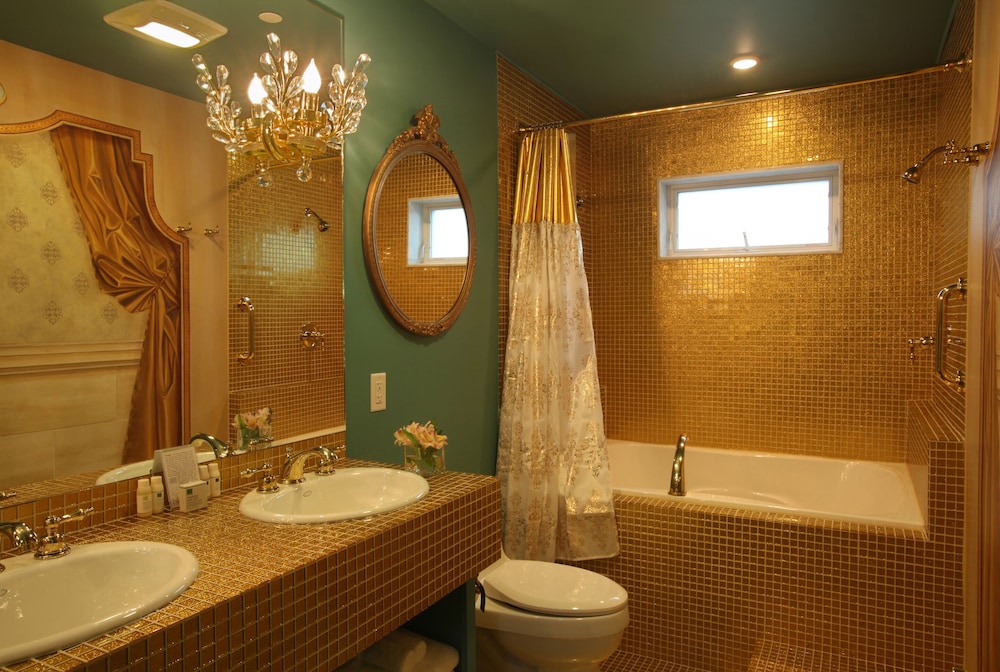 The Roxbury - photo 227