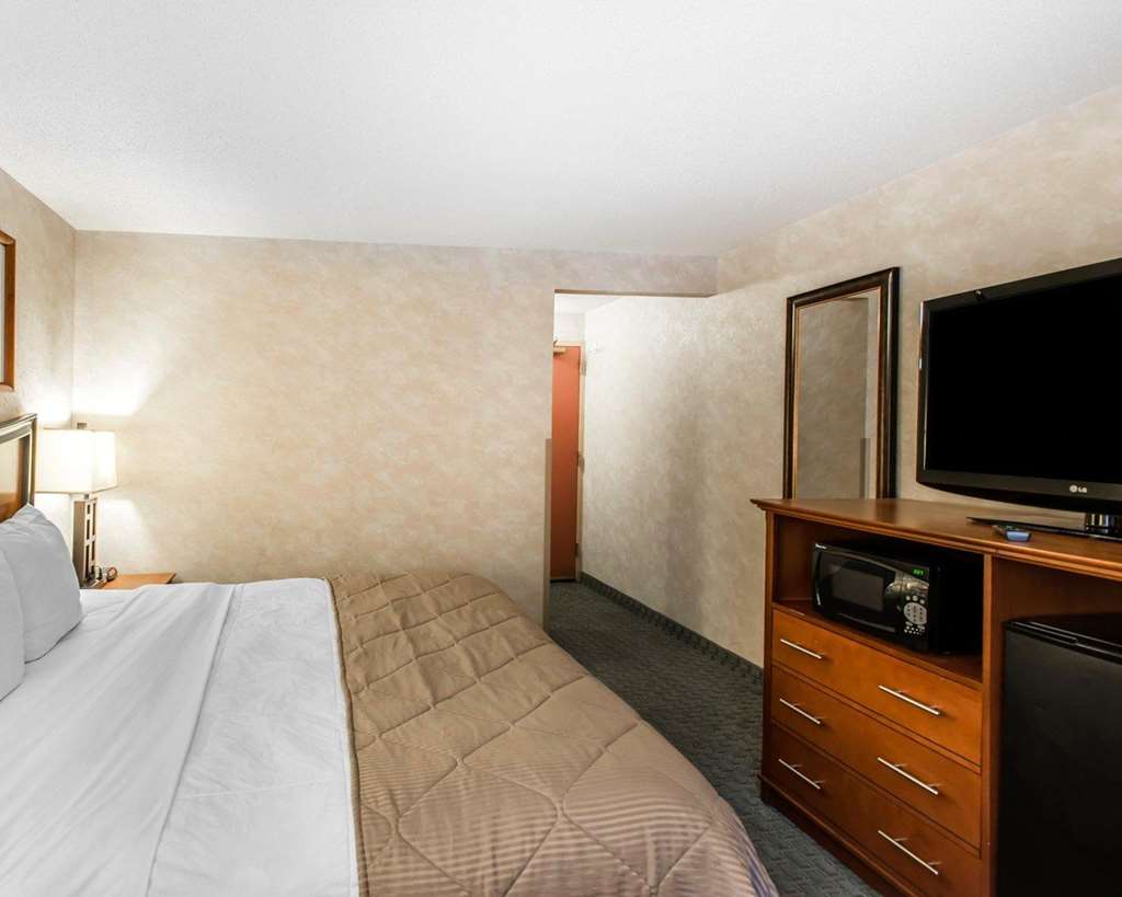 Quality Inn and Conference Center Greeley Downtown - photo 9
