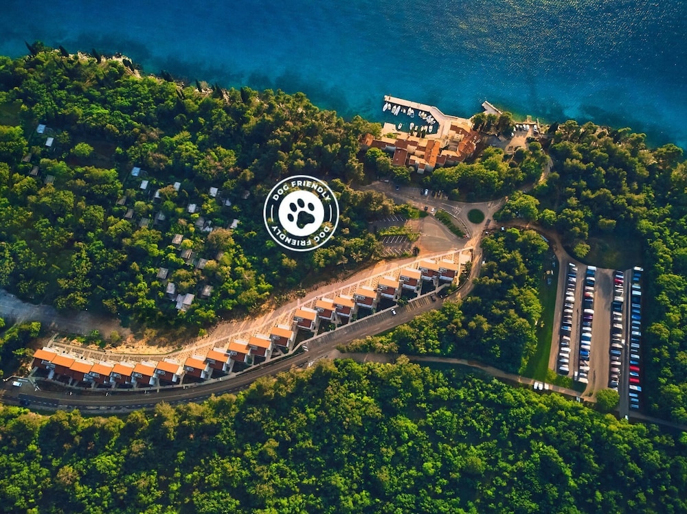 Malinska Green Apartments — 4-Star Luxury Hotel in Krk, Croatia