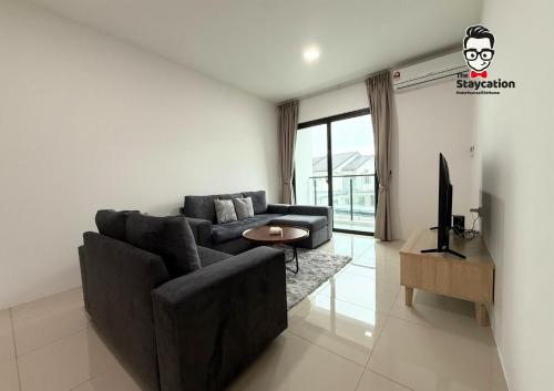 Staycation Homestay 70 Gem Suites — 4-Star Luxury Hotel in Kuching, Malaysia