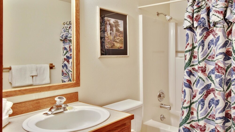Fairway Village 32 - photo 13