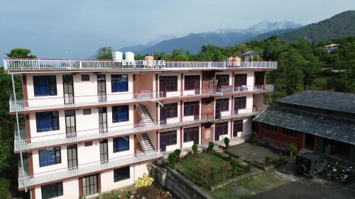 Bir Hotel By Aaroh — Beed