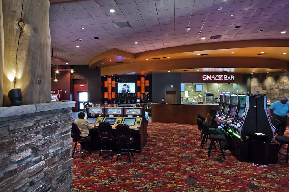 Shoshone Rose Casino & Hotel - photo 19