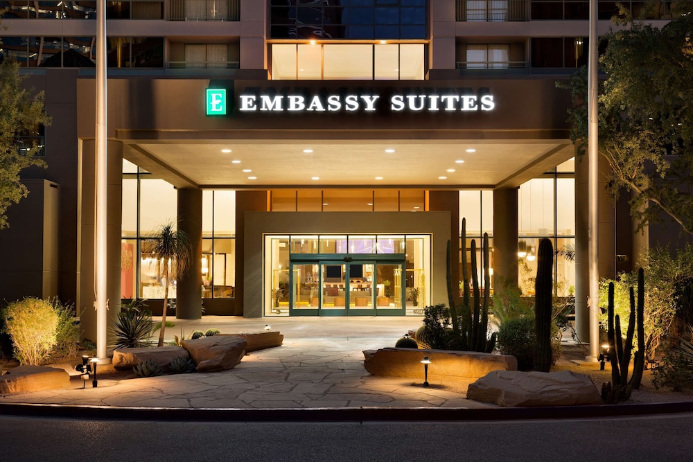 Embassy Suites by Hilton Phoenix Downtown North - photo 77
