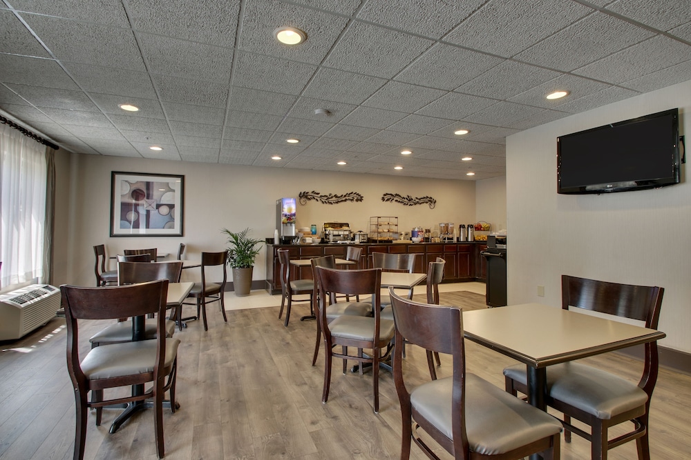 Greenfield Inn & Suites Owensboro KY Airport - photo 34