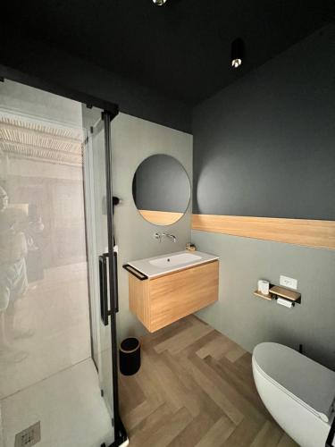 SHAH Rooms&relax in Taranto, Italy