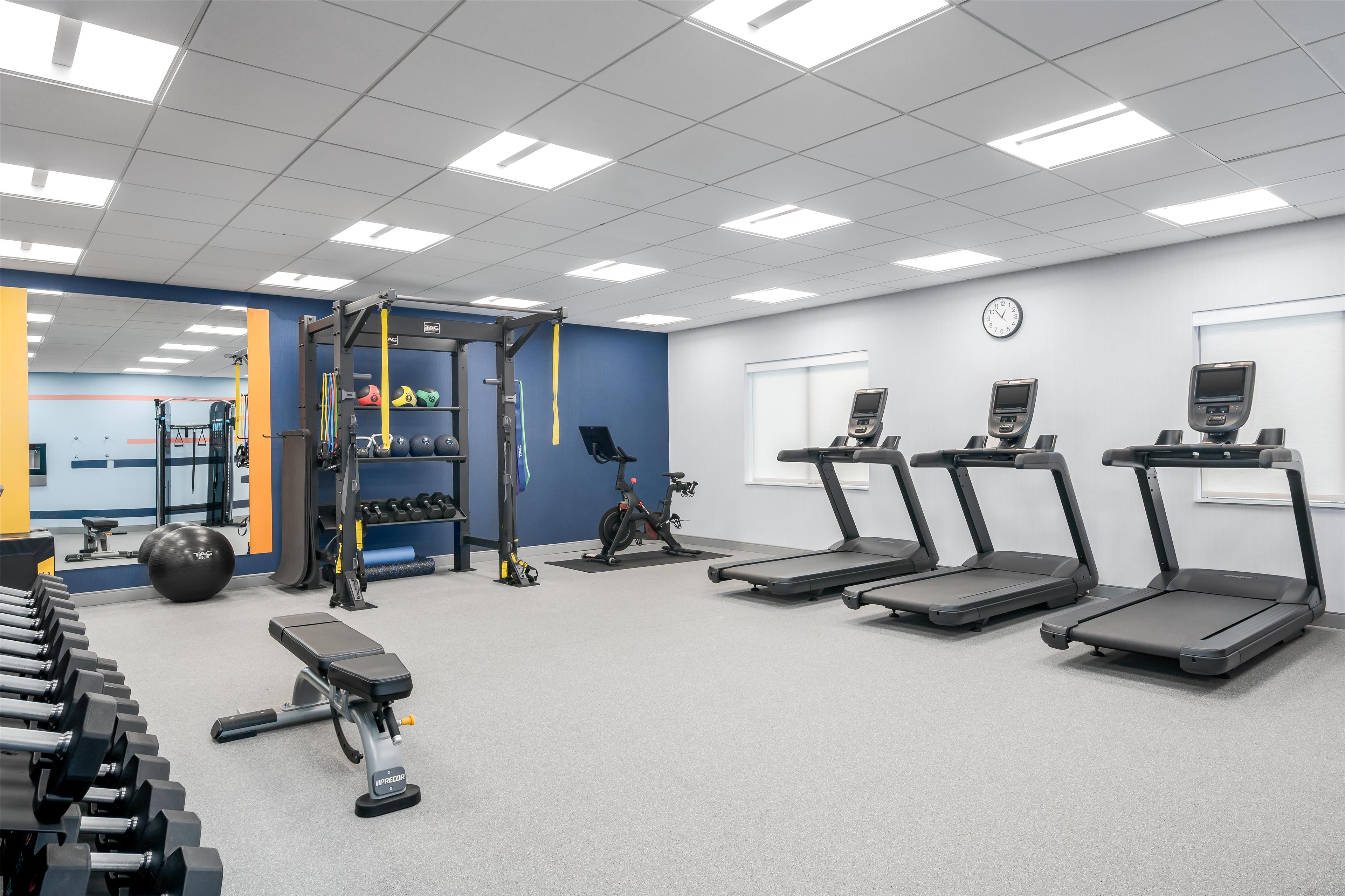 Hampton Inn & Suites by Hilton Alpena - photo 11