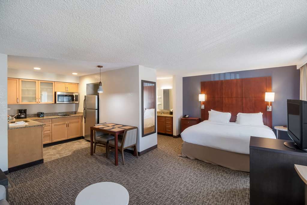 Sonesta ES Suites Huntington Beach Fountain Valley - photo 10