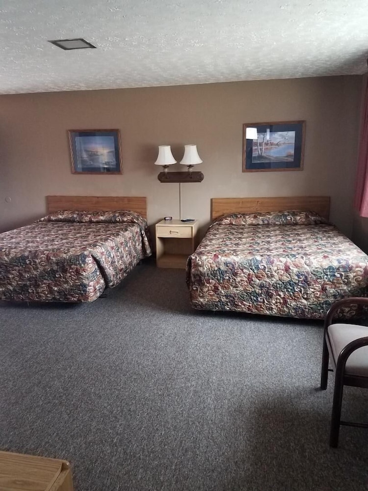 Raine Motel - photo 17