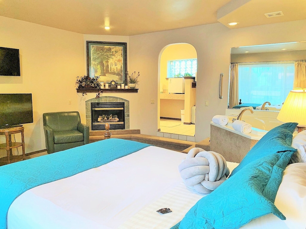 Breakers Boutique Inn - photo 28
