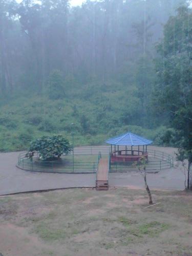 Daffodhill Jungle Resort