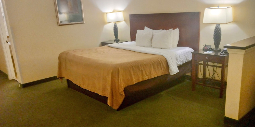 Quality Inn & Suites Somerset Downtown - photo 10