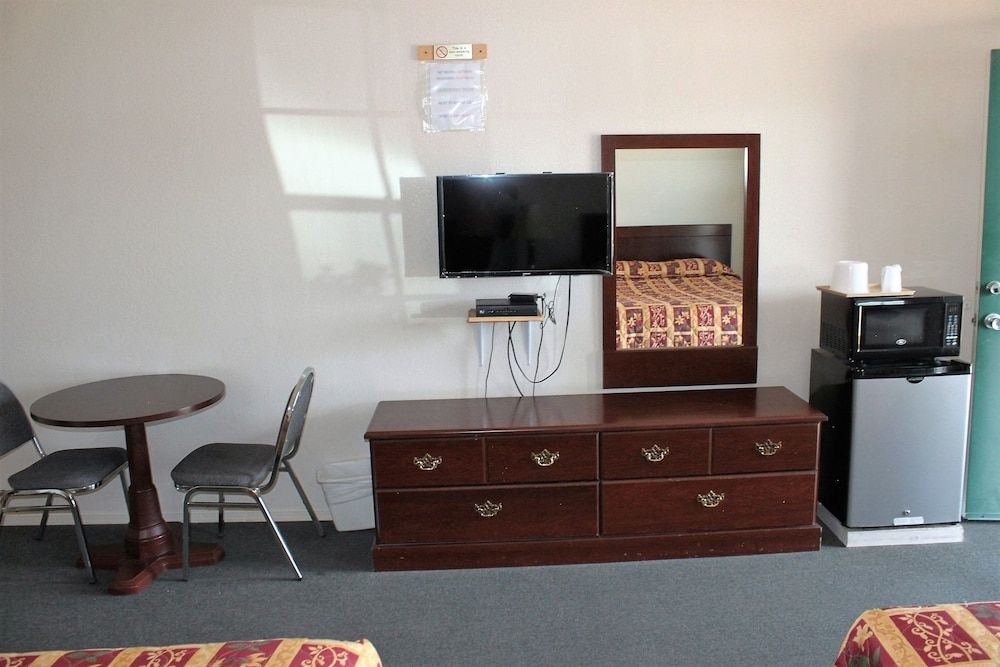 Adobe Inn Motel - photo 5
