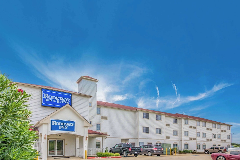 Rodeway Inn & Suites Port Arthur Groves - photo 28