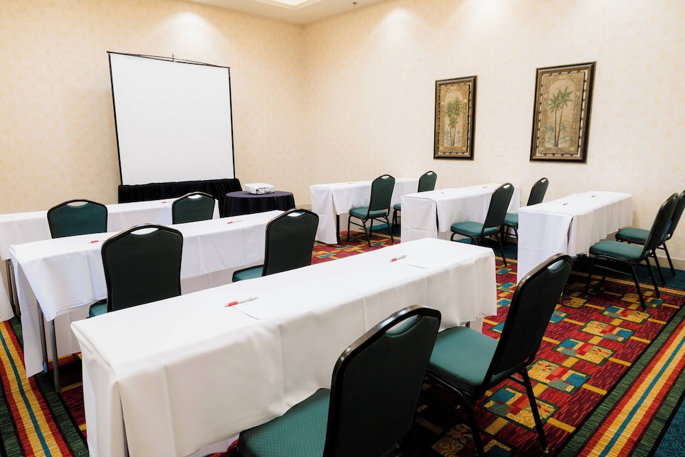 Anaheim Marriott Suites - photo 35