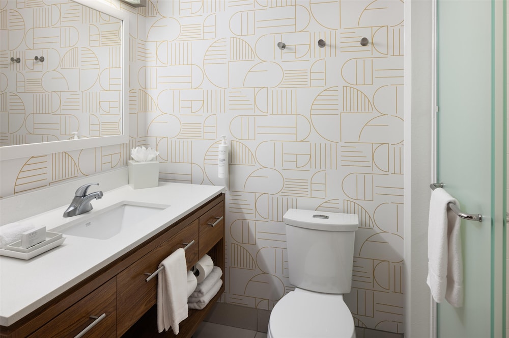 Home2 Suites by Hilton Roseville Minneapolis - photo 23