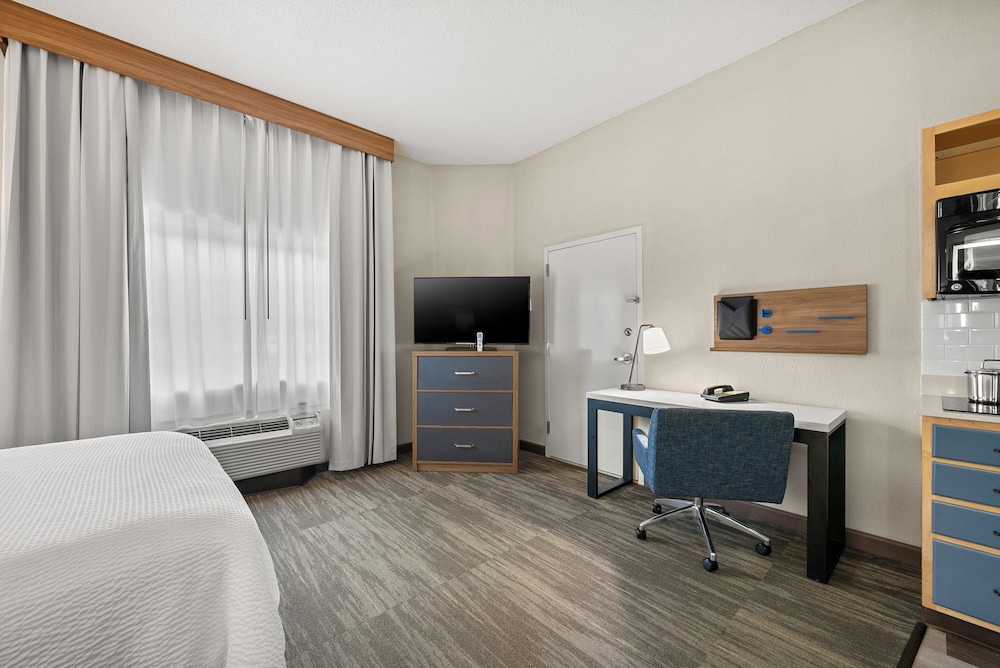 Candlewood Suites Bordentown Trenton by IHG - photo 22