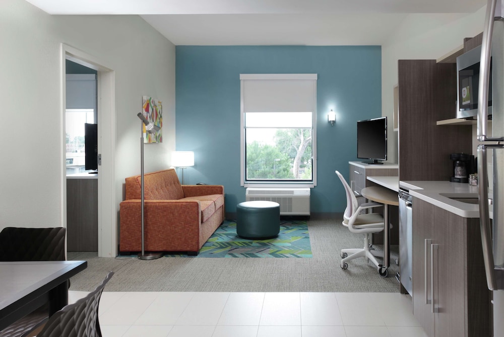 Home2 Suites by Hilton Fort Collins - photo 9