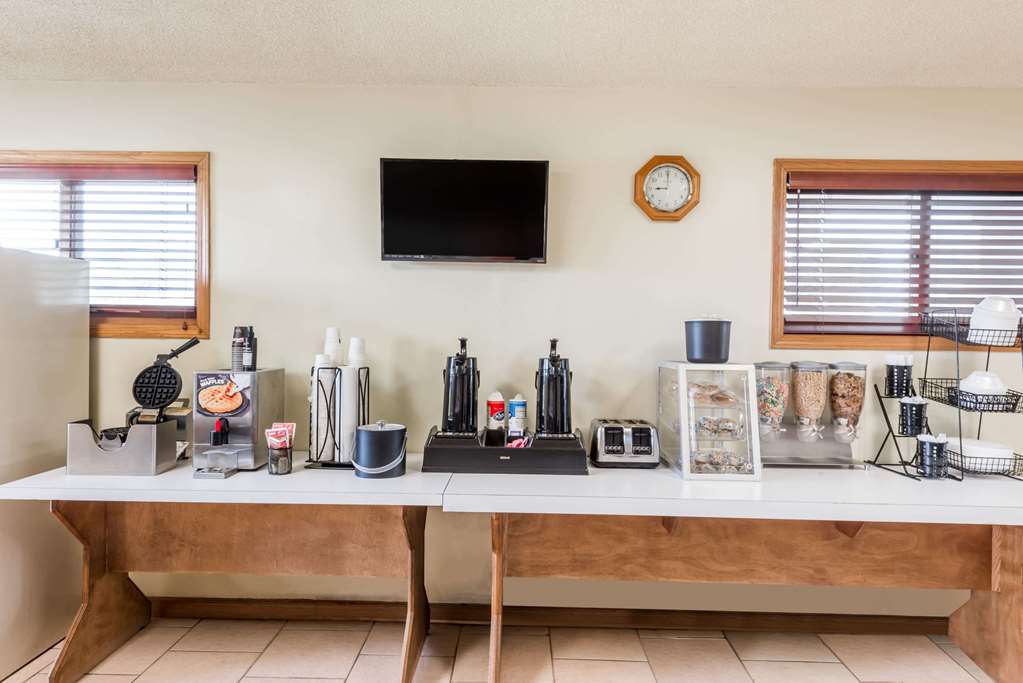 Americas Best Value Inn Chanute - photo 13