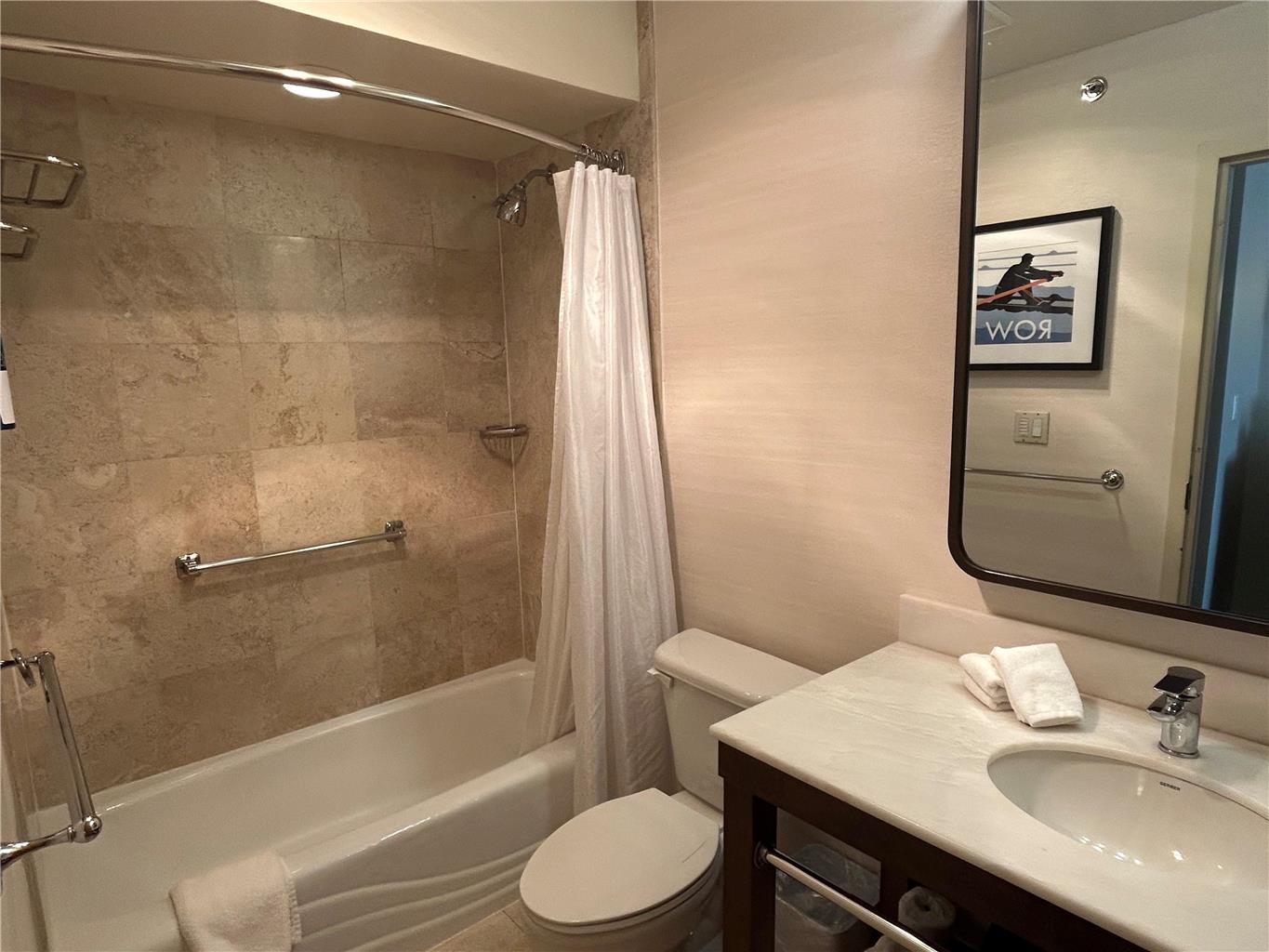 Best Western Premier Plainview Long Island Hotel - photo 6