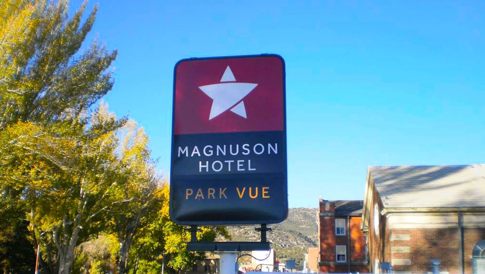 Magnuson Hotel Park Vue - photo 22