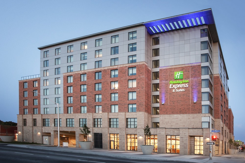 Holiday Inn Express & Suites Downtown Ottawa East by IHG in Ottawa, Canada