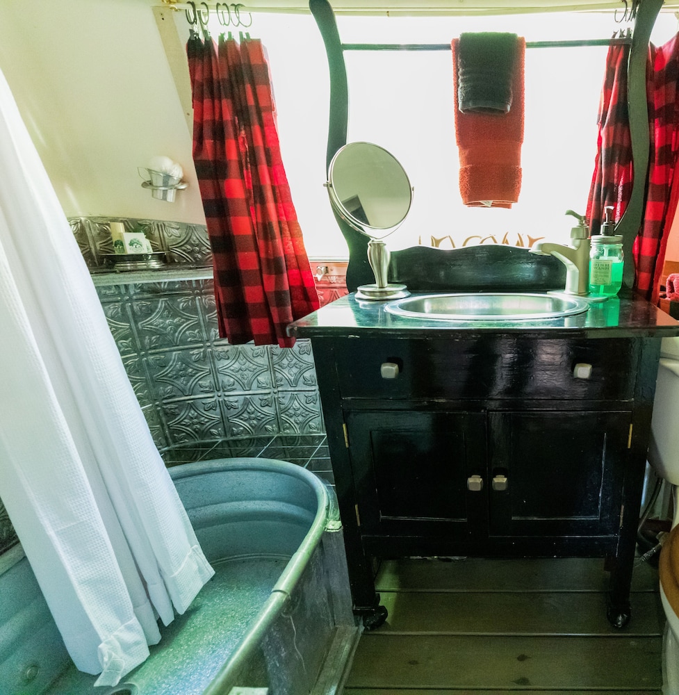 Country Woods Inn - photo 35