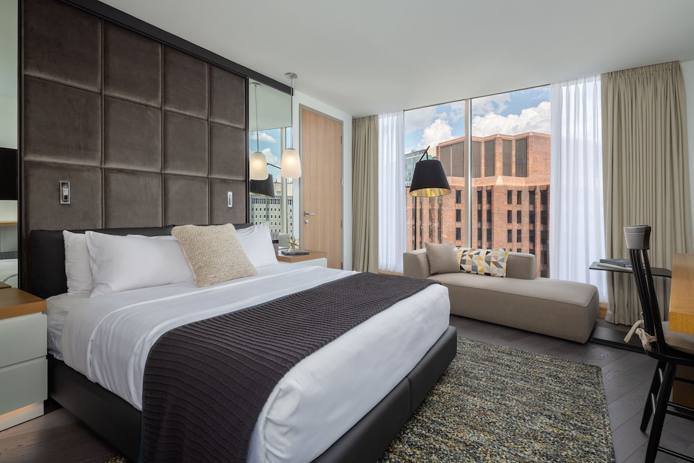 The Windsor Suites - photo 13
