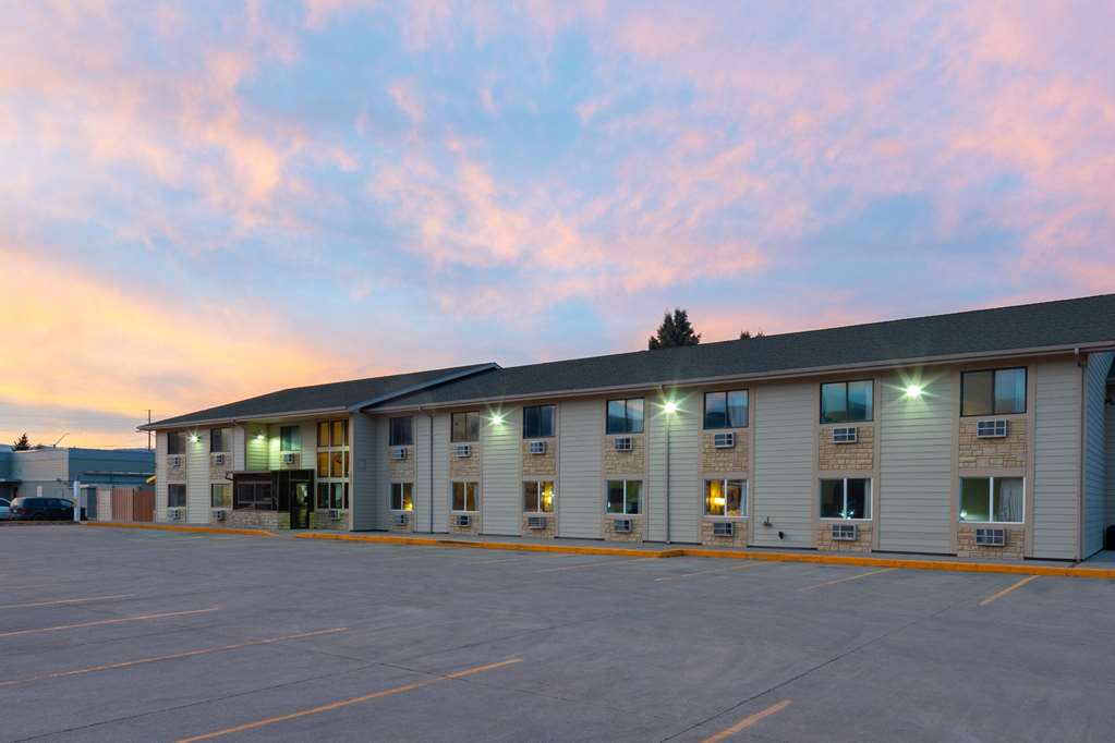 Super 8 by Wyndham Livingston Yellowstone - photo 5